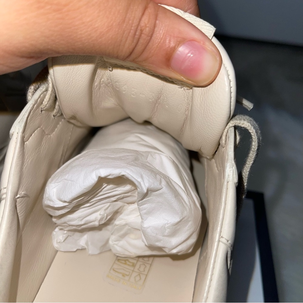 GUCCI Women's Rhyton sneaker with mouth print - Picture 6 of 11
